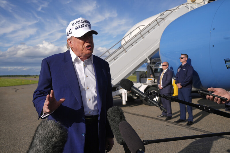 President Donald Trump speaks to reporters before boarding Air Force One at Morristown Municipal Airport in Morristown, N.J., Sunday, May 25, 2025. (AP Photo/Manuel Balce Ceneta)