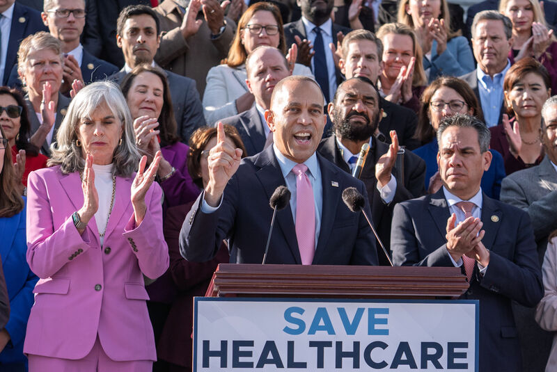 House Minority Leader Hakeem Jeffries, D-N.Y., and fellow Democrats speak about the health care fight on the steps of the House before votes to end the government shutdown, at the Capitol in Washington, Wednesday, Nov. 12, 2025. (AP Photo/J. Scott Applewhite)