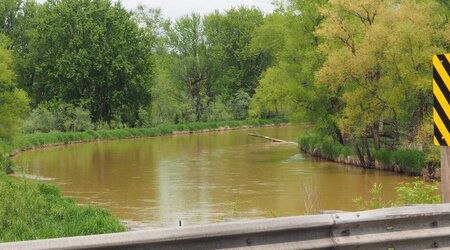 Spill in Trempeauleau River